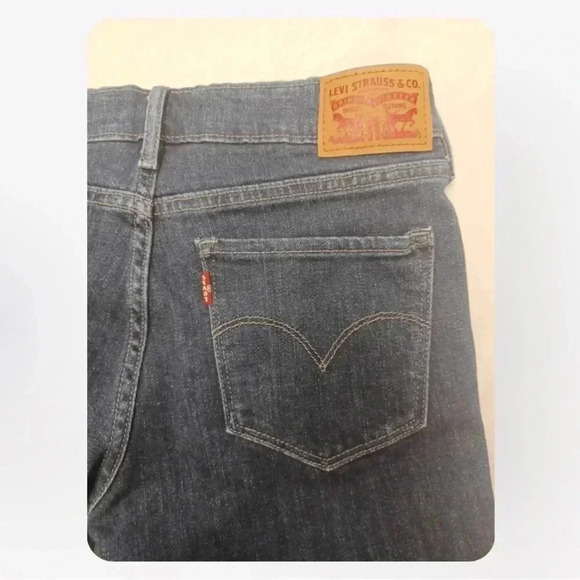 Levi Strauss Mid Rise Skinny  Medium Wash Jeans Size 27 - Picture 9 of 11